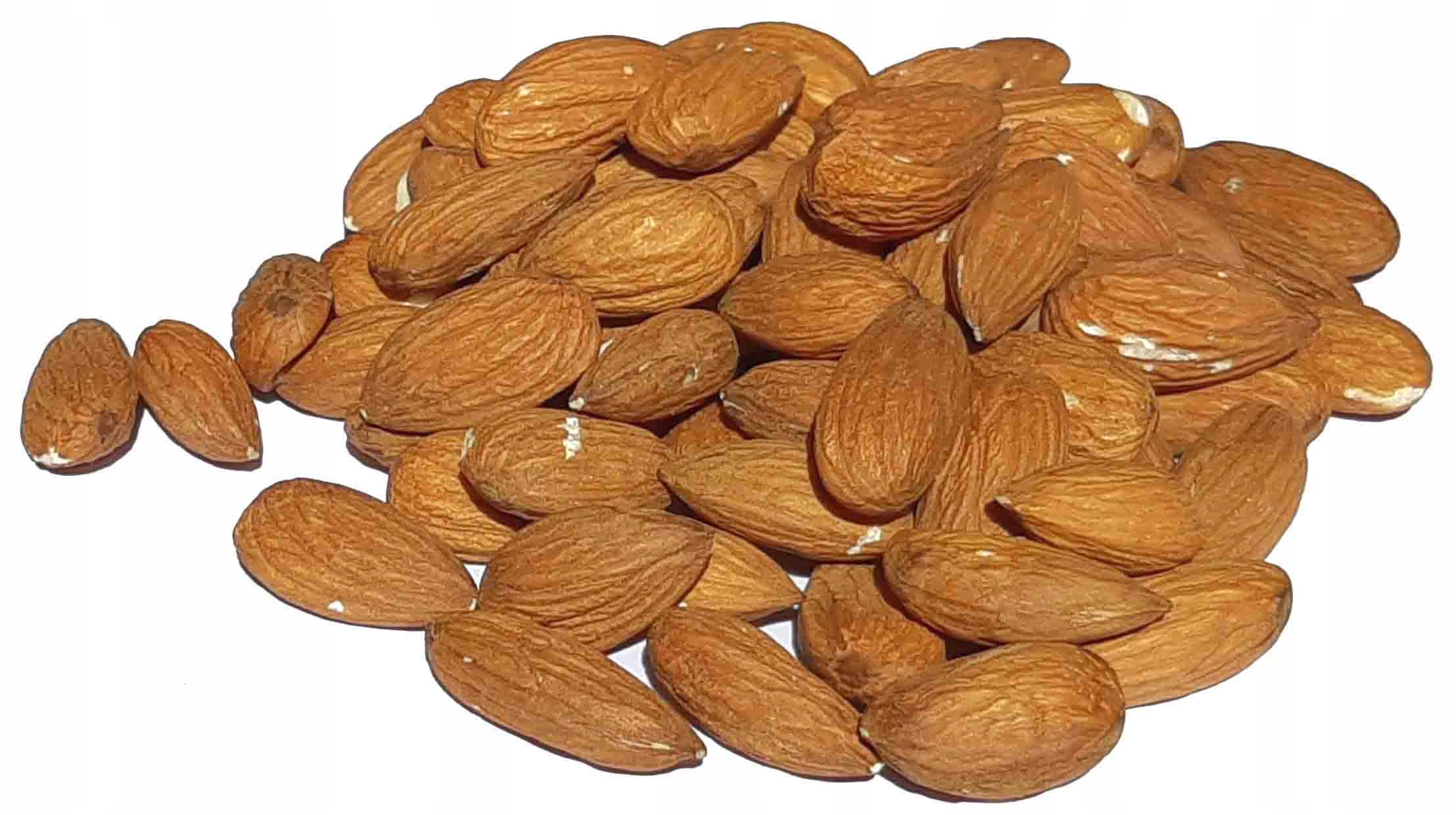 Orechy - Kalifornské mandle malé tmavé 1 kg