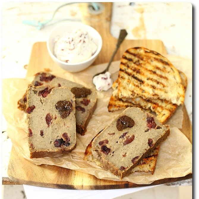 Pate z k. Buckwheat chickpeas brusnicový slivky
