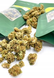 CBD - 20 g sa sušia konope banán og kvety CBD 4EASE