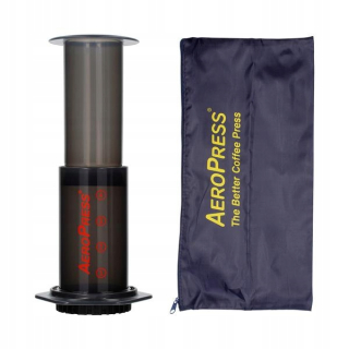 Kávovar AeroPress s pokrievkou