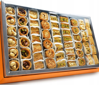 FRESH BAKLAVA ARABIC DELICIOUS BEZ E