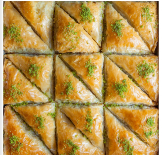Baklava, veľké lieskové oriešky trojuholníky baklava 24 ks
