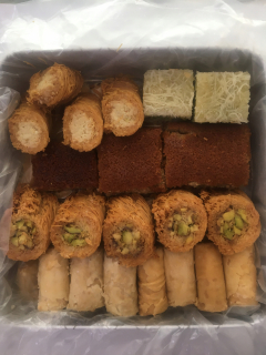 Baklava rozmixujte v plechovke Libanka 900g