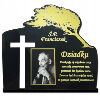 Čierna socha obrázka všetkých svätých