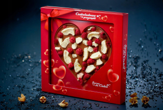 Čokoládové srdce s Apple a Raspberry 150g darček