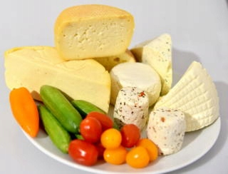 Rural syrová doska asi 2 kg
