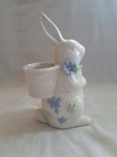 Veľkonočná dekorácia - Figurine Bunny s domom a vy 20 cm.