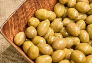Grécke zelené olivy s škodcom 250 g