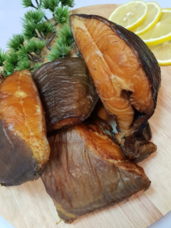 Teplý údený halibut. 100% eko