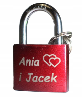 Deň LOVE Visiaci zámok Visiaci zámok rytec Red Valentína