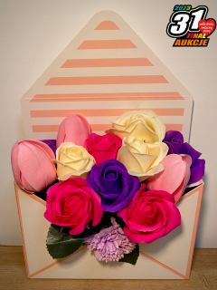Darček na Valentína - Kvetinová skrinka 30 cm