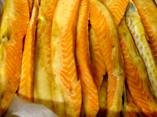 HORKÉ LOSOSOVÉ MISKY 1 KG