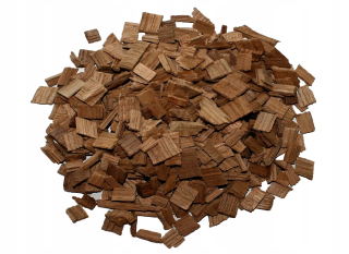 Americké dubové vločky v priemere 500g.