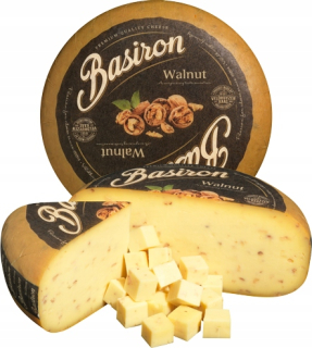 Gouda syr s 500g orechmi