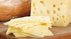 Žltý syr s otvormi 400g