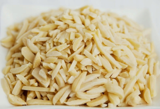 Orechy - Mandľové príspevky, rezané mandle 1 kg, čerstvé !!!