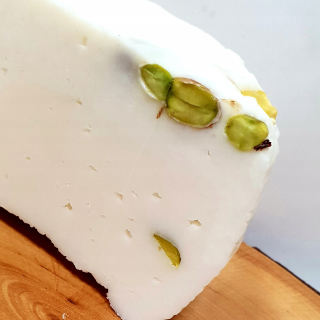 Kozí syr s pistáciami - Sicília Flavors