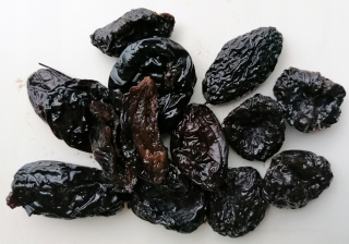 Sušené ovocie - Údené slivky, trysky, intenzívne 1 kg