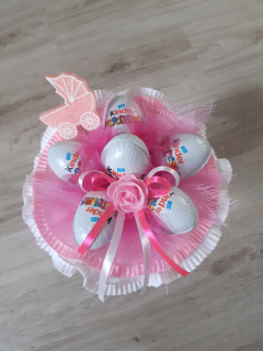 Sladká kytica Kinder cukríkov s vajíčkami KRST