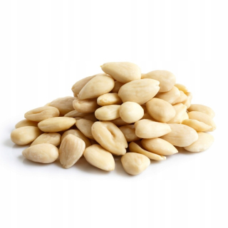 Orechy - Šťavnaté mandle BLANCHED 500G