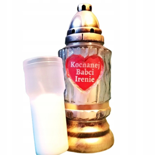 Sviečka s voľným červeným srdcom pre babičku