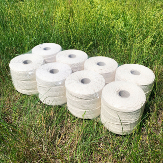 Sada 8 kusov - priadze, 2-dimenzionálny reťazec 0,5 kg