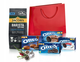 Sada mletej kávy Jacobs Barista a sušienok Oreo