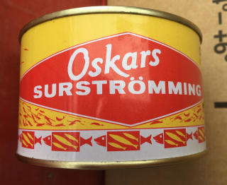 pôvodný Oskars nakladal sleďa surstromming