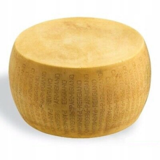 Taliansky syr Parmezan Parmigiano Reggiano